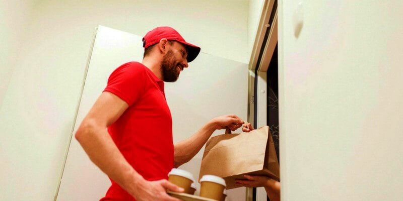 Guia definitivo: 10 dicas para aumentar as vendas do restaurante utilizando o delivery